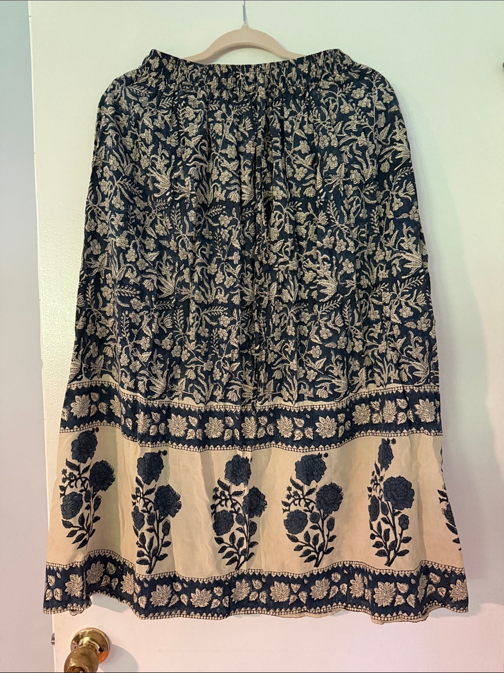 Maelu: Floral Maxi Skirt in Navy and Cream